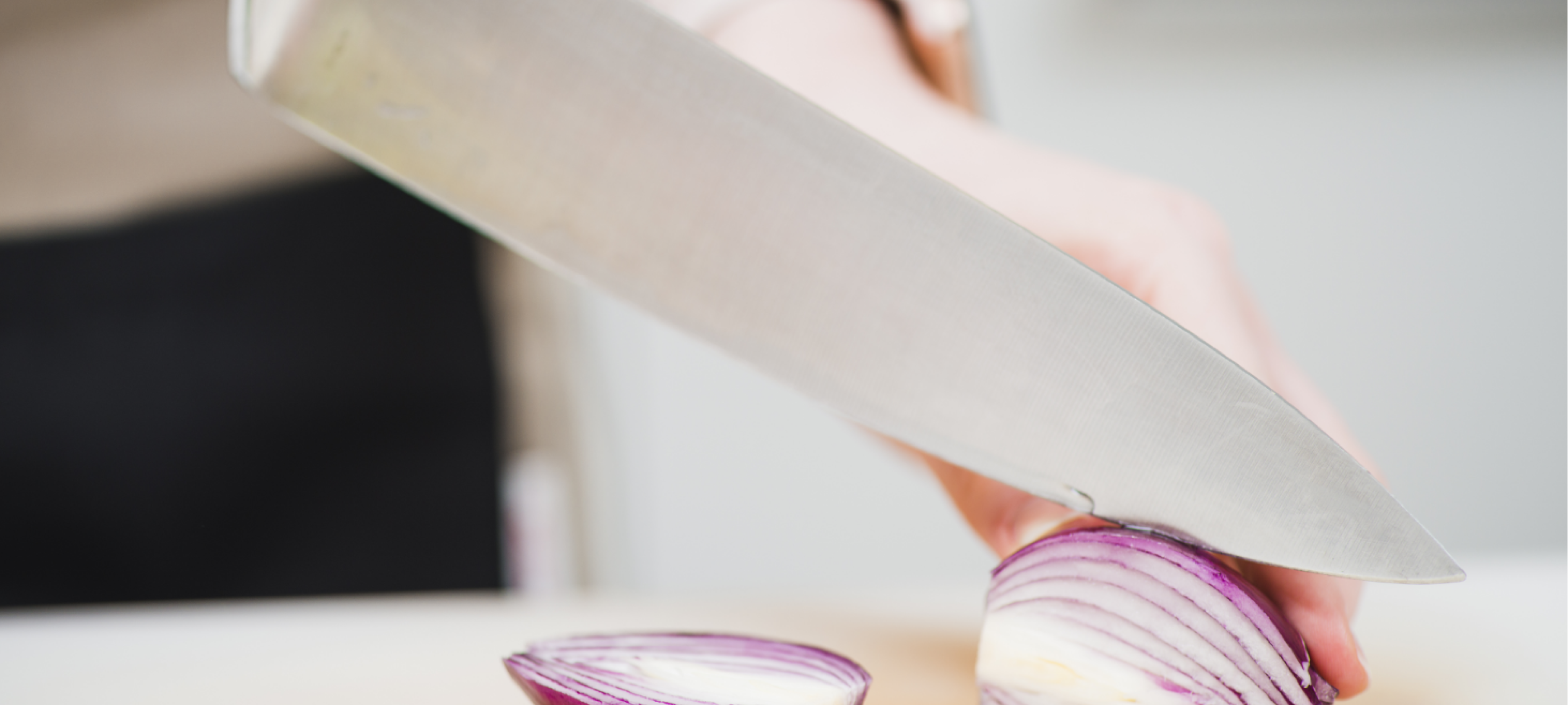 7 Essential Chef Knives to Cut & Dice Onions